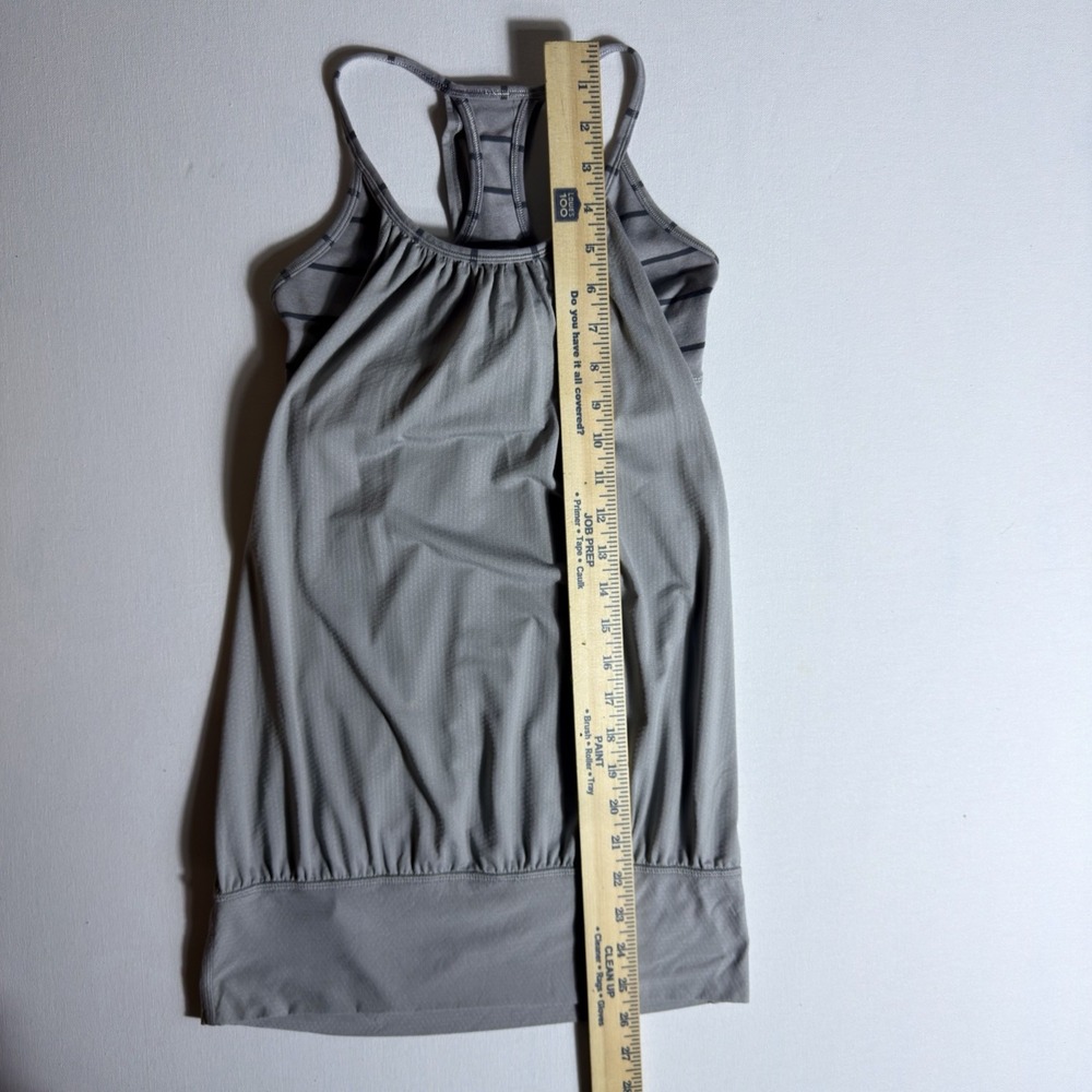 Lululemon No Limits Grey Striped Tank Top Women's size 4 Gym Yoga - Picture 5 of 7